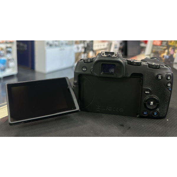Canon EOS RP Body (17.000scatti) Usato Canon EOS RP Body (17.000scatti) Usato